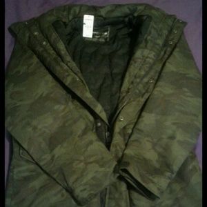 Camo Express jacket with hood